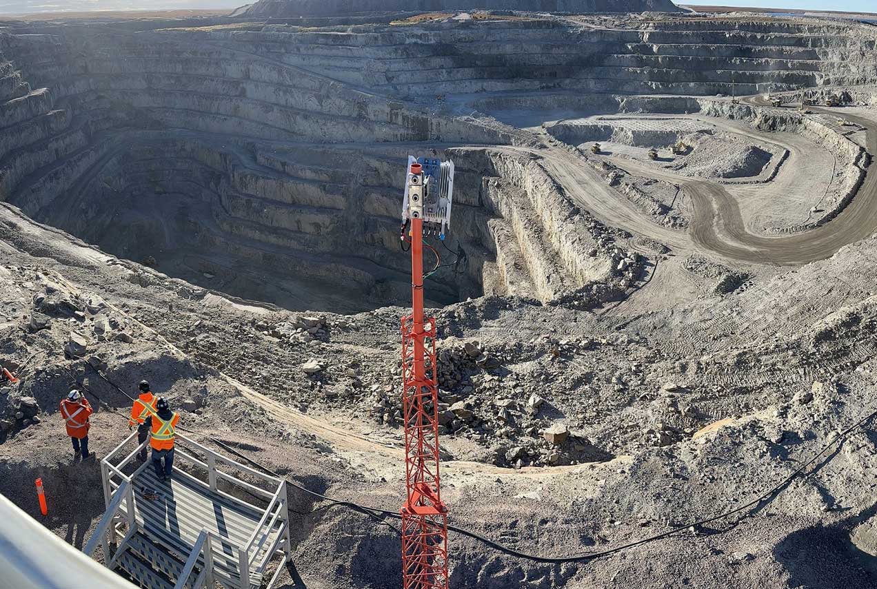 5G cellular network-towers at Gahcho-Kue mine